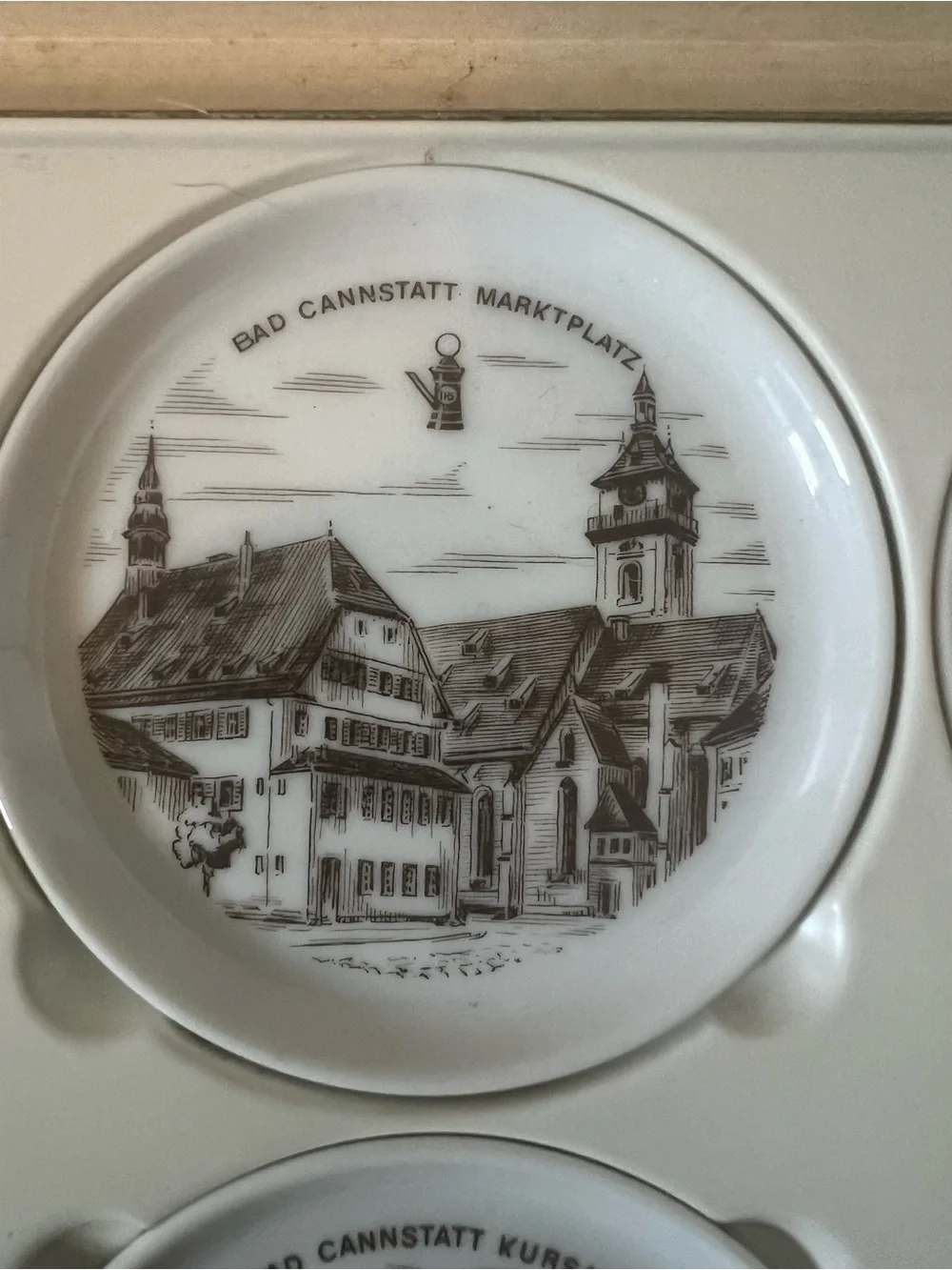 Fürstenberg Porzellan White and Brown Collector Plate Set — 6-Pack